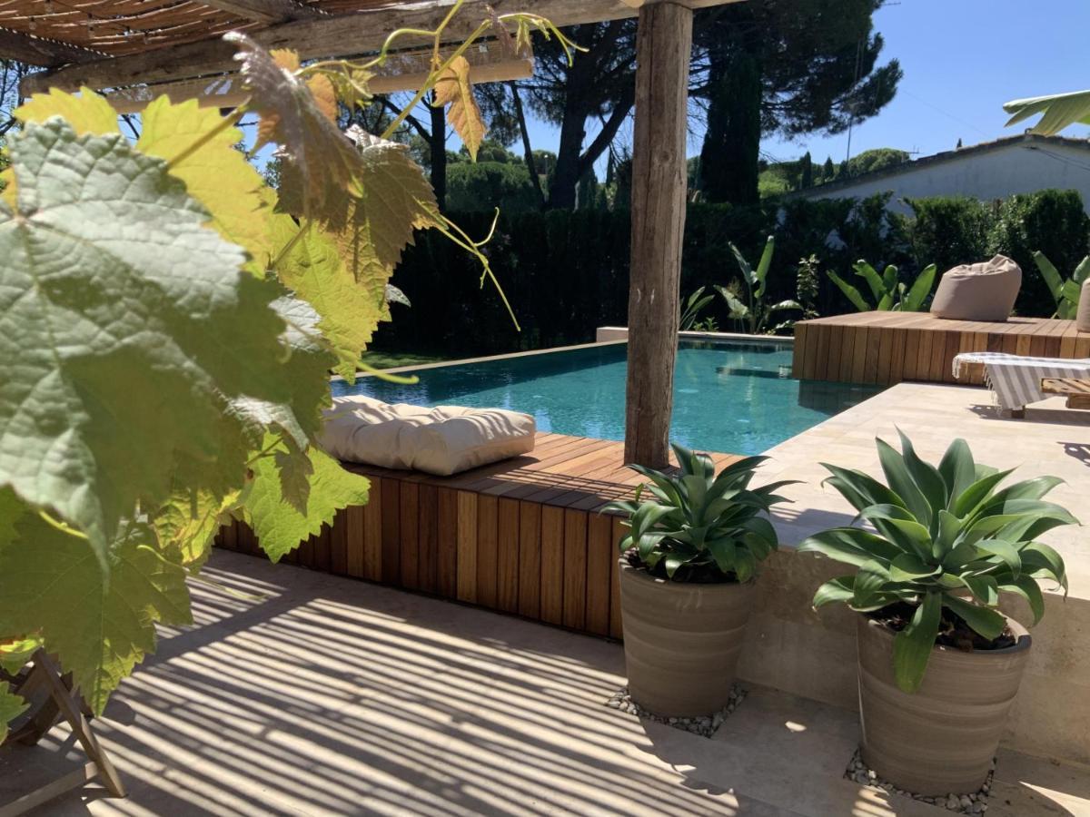 Villa Casa Del Hort, Private Pool & Garden サン・マルティー・ダンプリアス エクステリア 写真