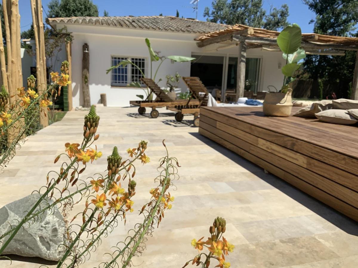 Villa Casa Del Hort, Private Pool & Garden サン・マルティー・ダンプリアス エクステリア 写真